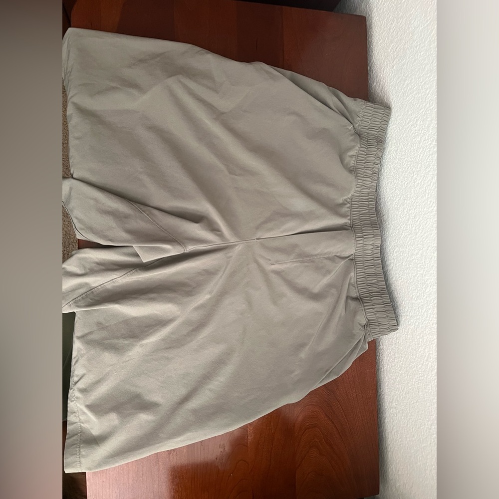 Lululemon Pace Breaker Shorts Lined